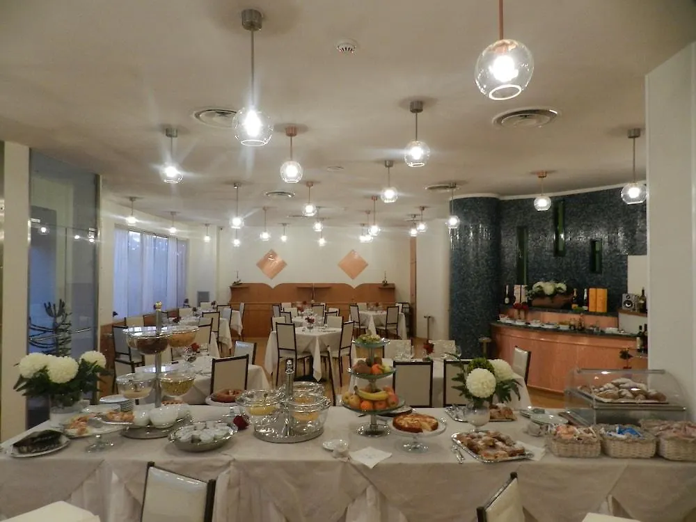 Millennium Gold Hotel Neapol